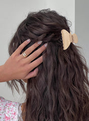 Charls Claw Clip Beige